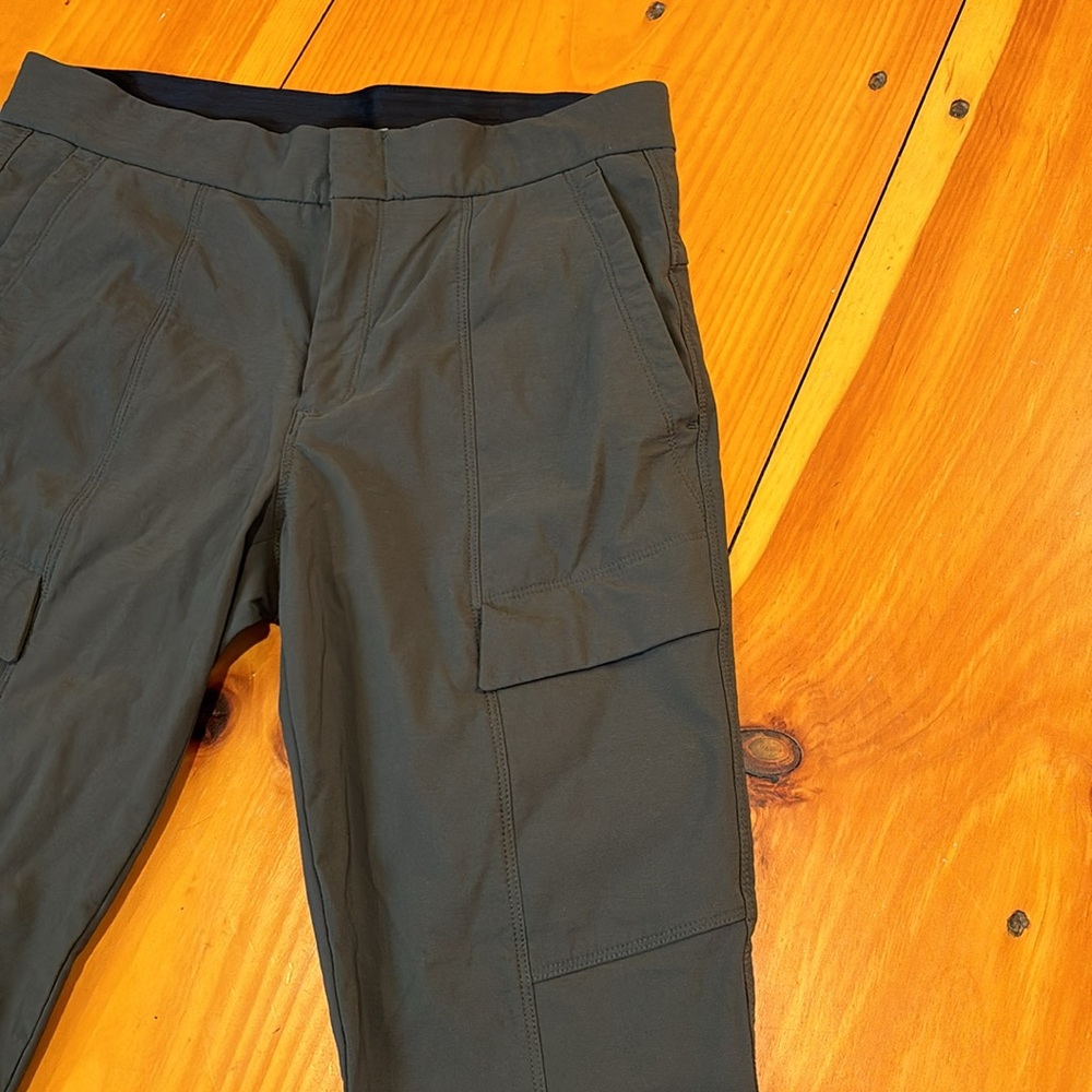 ATHLETA 6 Olive Green Wander Utility Pant